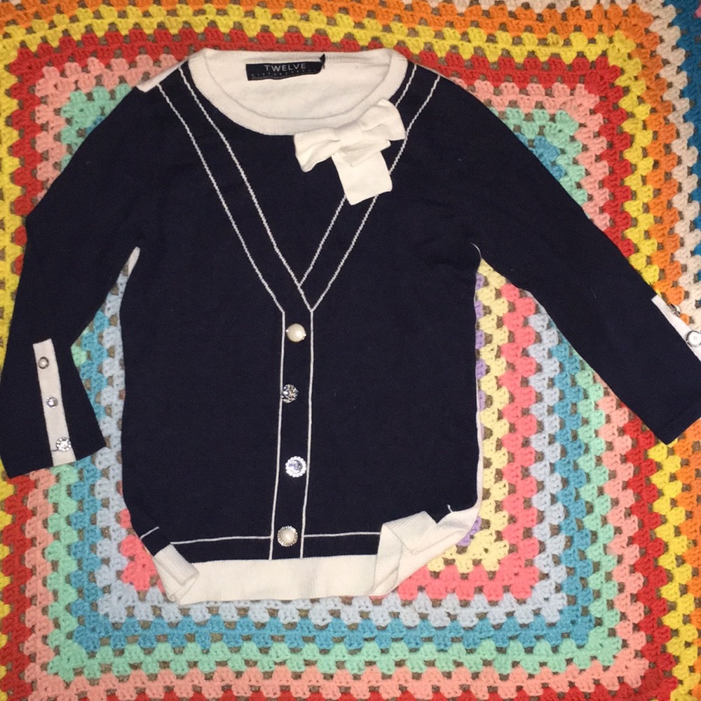 Anthropologie sweater with unique design